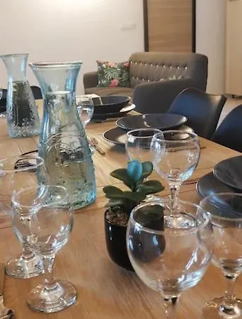 Cigalons En Pleine Pinede Avec Piscine Chauffee De Mai A Septembre